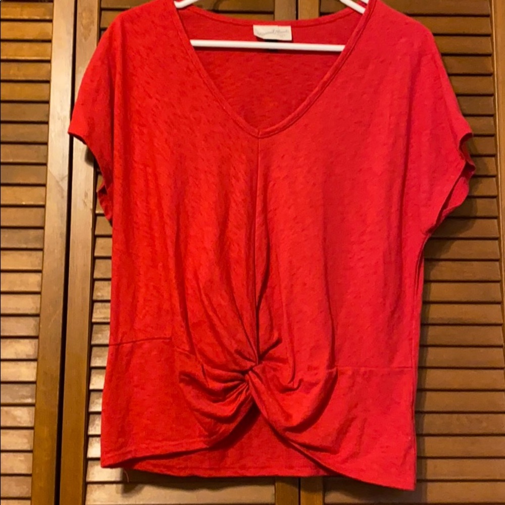 Universal Thread shirt - Picture 2 of 3